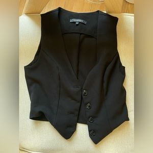 Olivaceous vest NEVER WORN